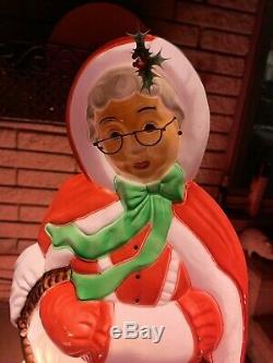 Vtg Santa's Best Mrs. Santa Claus Christmas Blowmold Light Up Yard Decor -EUC