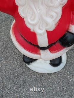 Vtg Waving Santa Blow Mold General Foam Christmas 40 Tall Black Works See Pics Vtg Waving Santa Blow Mold General Foam Christmas 40 Tall Black Works See Pics