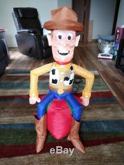 Woody On Present Disney Toy Story Christmas Airblown Inflatable Prototype